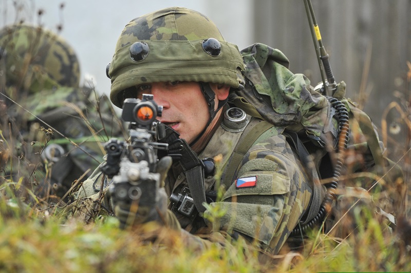 Čeští vojáci se zapojují do evropských battlegroups a téměř 800 se jich zařadí také do nové armády zemí V4. zdroj: Markus Rauchenberger, Wikimedia Commons